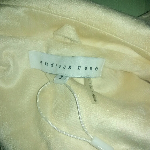 Endless Rose crop jacket - Final Price 😊 - Picture 3 of 8